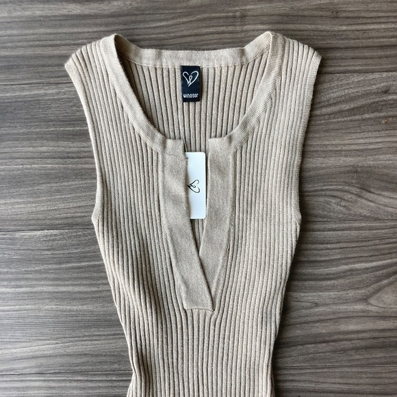NEW Womens Down A Notch Sweater Knit Bodysuit in Taupe - Picture 5 of 7